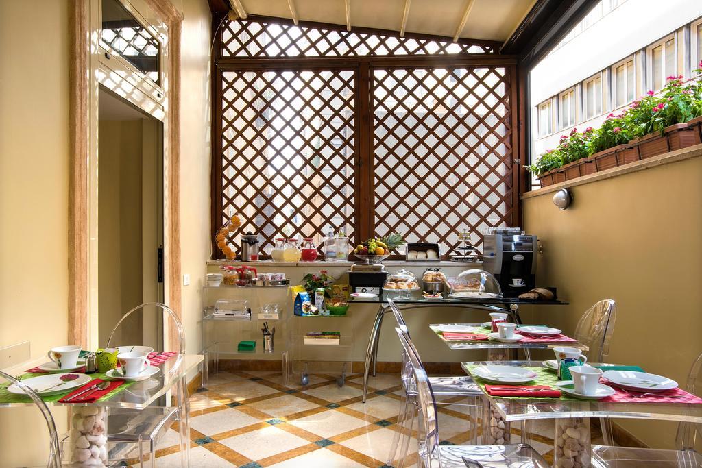 I Giardini Del Quirinale Bed & Breakfast Рим Екстериор снимка