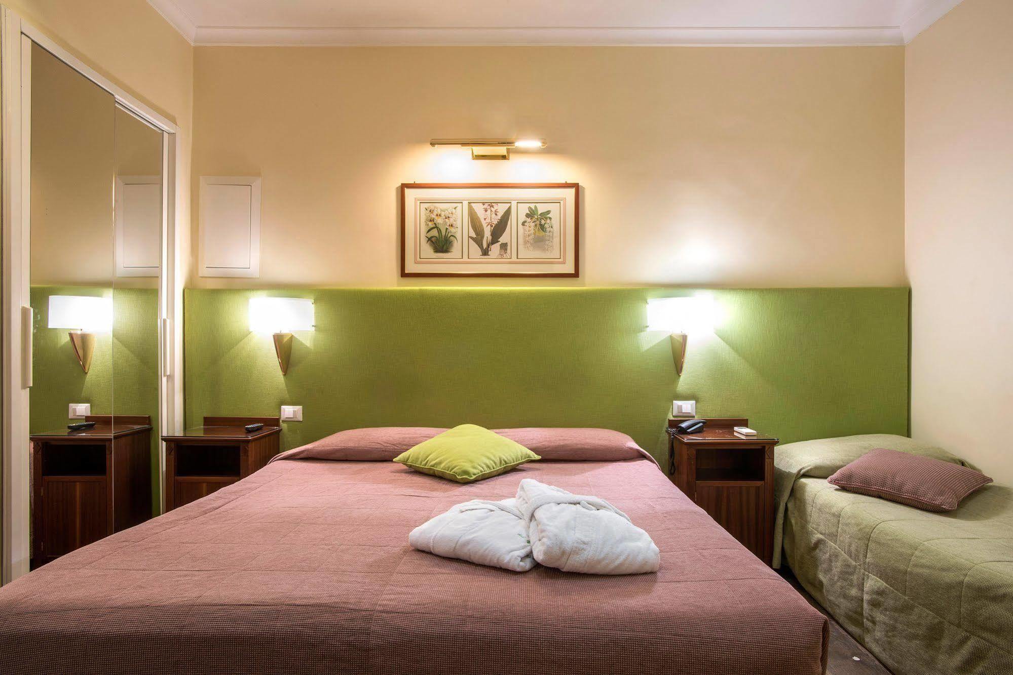 I Giardini Del Quirinale Bed & Breakfast Рим Екстериор снимка