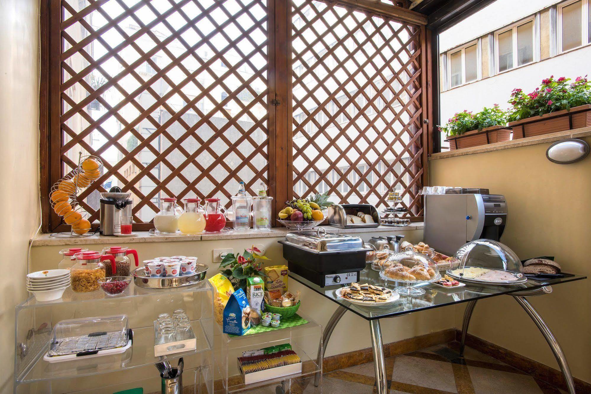 I Giardini Del Quirinale Bed & Breakfast Рим Екстериор снимка