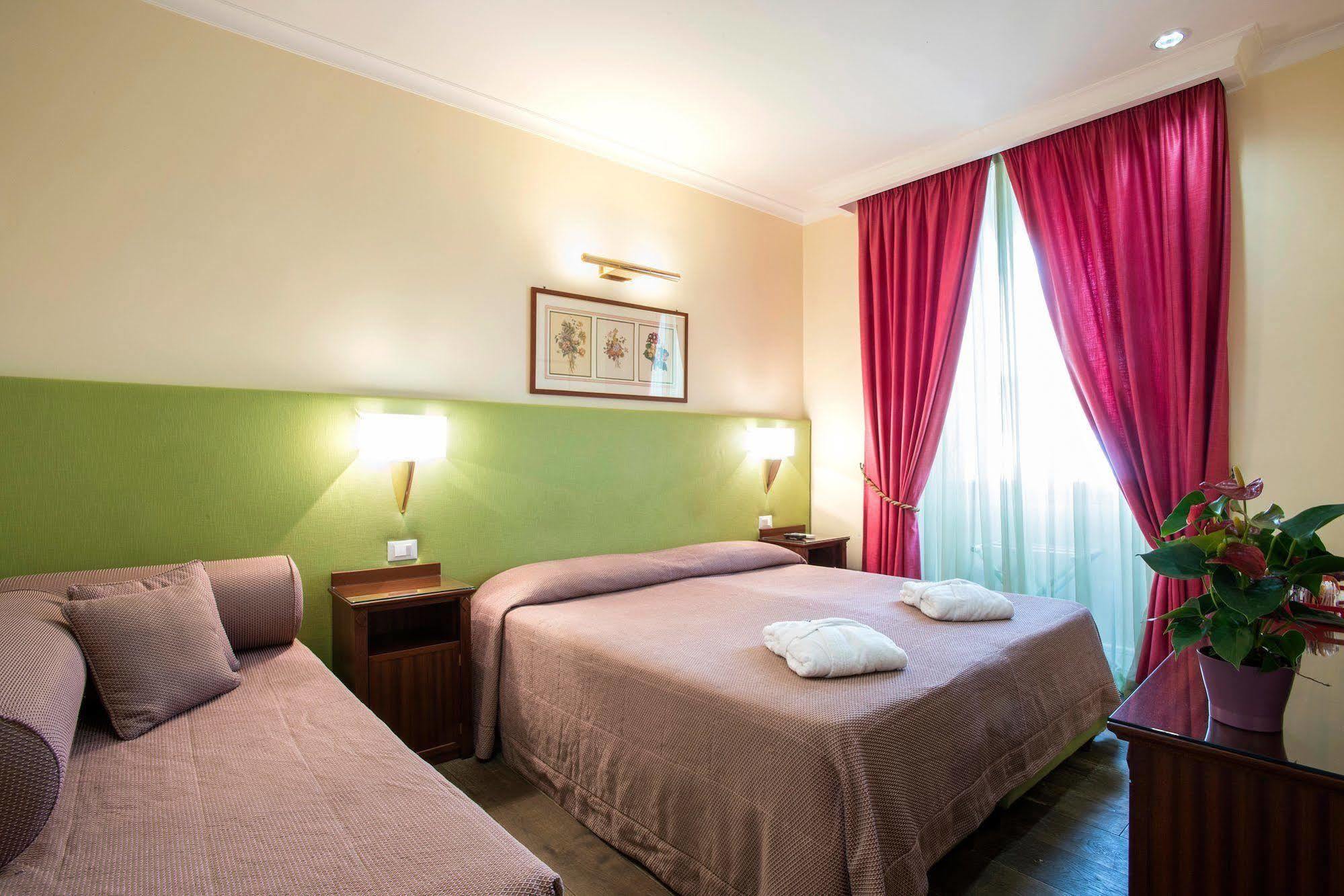 I Giardini Del Quirinale Bed & Breakfast Рим Екстериор снимка